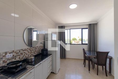 Sala/Cozinha de apartamento para alugar com 1 quarto, 31m² em Fazendinha, Curitiba