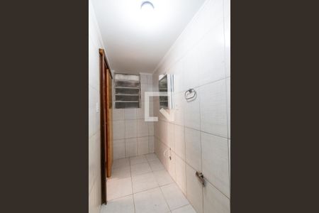 Banheiro de apartamento à venda com 1 quarto, 42m² em Menino Deus, Porto Alegre