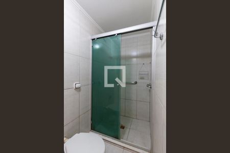 Banheiro de apartamento à venda com 1 quarto, 42m² em Menino Deus, Porto Alegre