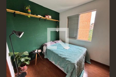 Quarto 1 de apartamento à venda com 2 quartos, 100m² em Santo Antônio, Belo Horizonte