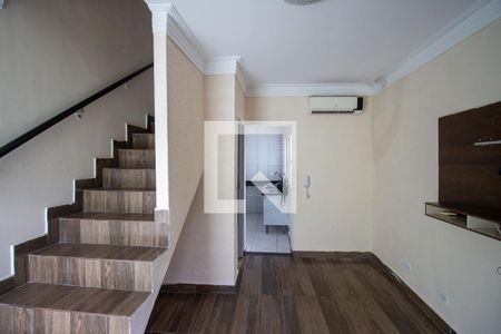 Sala de casa de condomínio à venda com 2 quartos, 41m² em Parada Xv de Novembro, São Paulo