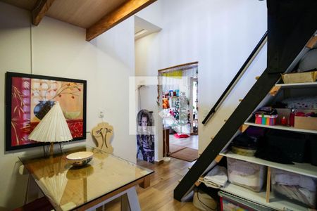 Sala de casa à venda com 2 quartos, 250m² em Jardim Monte Kemel, São Paulo