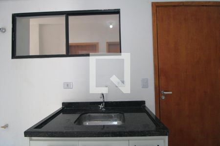 Cozinha / pia de apartamento para alugar com 1 quarto, 34m² em Vila Gea, São Paulo