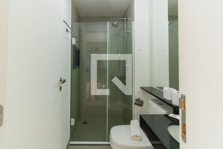 Banheiro de kitnet/studio para alugar com 1 quarto, 24m² em Perdizes, São Paulo