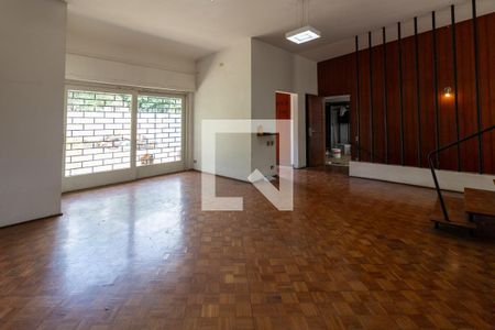 Sala de casa para alugar com 5 quartos, 259m² em Pacaembu, São Paulo