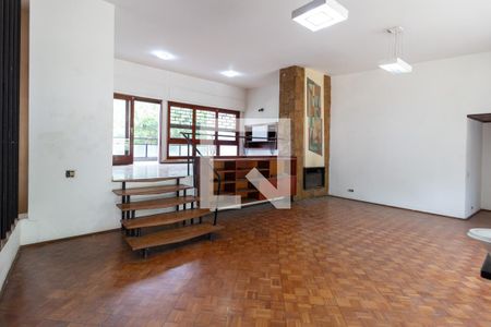 Sala de casa para alugar com 5 quartos, 259m² em Pacaembu, São Paulo