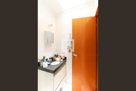 Casa à venda com 73m², 3 quartos e 1 vaga Casa à venda com 73m², 3 quartos e 1 vagaBanheiro