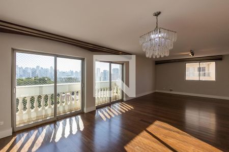 Sala Principal de apartamento à venda com 4 quartos, 200m² em Aclimação, São Paulo