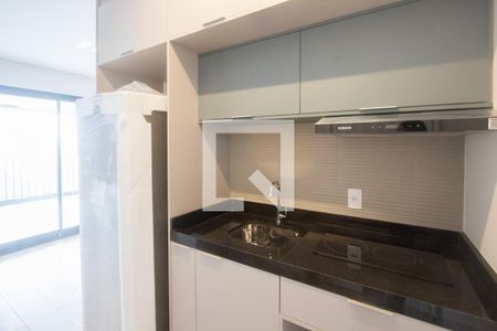 Cozinha de apartamento à venda com 1 quarto, 30m² em Santo Amaro, São Paulo