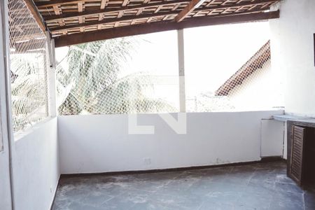 Casa à venda com 142m², 3 quartos e 3 vagas Casa à venda com 142m², 3 quartos e 3 vagasTerraço