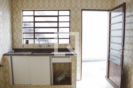 Casa à venda com 142m², 3 quartos e 3 vagas Casa à venda com 142m², 3 quartos e 3 vagasCozinha