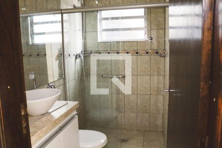 Casa à venda com 142m², 3 quartos e 3 vagas Casa à venda com 142m², 3 quartos e 3 vagasBanheiro