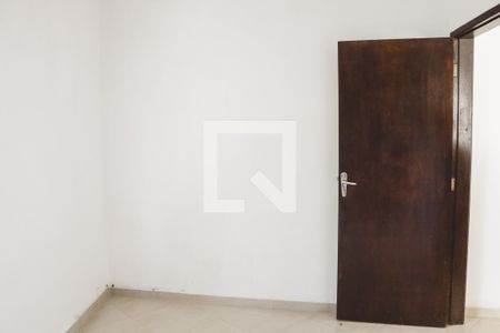 Casa à venda com 142m², 3 quartos e 3 vagas Casa à venda com 142m², 3 quartos e 3 vagasQuarto 2