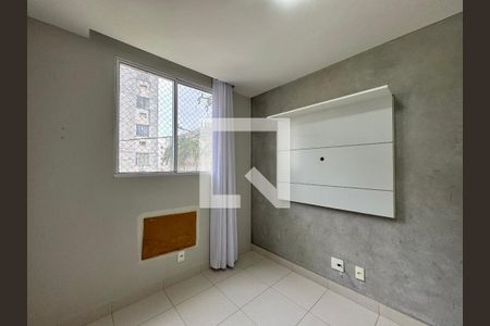 Quarto 1 de apartamento para alugar com 3 quartos, 53m² em Vargem Pequena, Rio de Janeiro