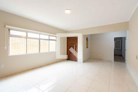 Sala de casa à venda com 3 quartos, 310m² em Rio Branco, Canoas