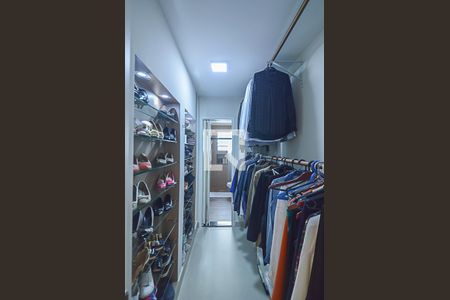 Closet da suíte de casa à venda com 3 quartos, 300m² em Vila Dourados, São Bernardo do Campo