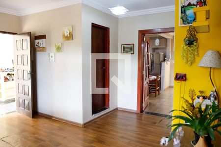 Sala de casa à venda com 4 quartos, 250m² em Jardim das Flores, Osasco