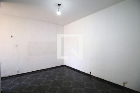 Sala de casa para alugar com 1 quarto, 45m² em Ramos, Rio de Janeiro