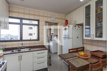 Apartamento à venda com 96m², 3 quartos e 2 vagas Apartamento à venda com 96m², 3 quartos e 2 vagasCozinha