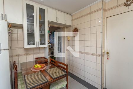 Apartamento à venda com 96m², 3 quartos e 2 vagas Apartamento à venda com 96m², 3 quartos e 2 vagasCozinha