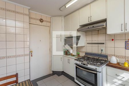 Apartamento à venda com 96m², 3 quartos e 2 vagas Apartamento à venda com 96m², 3 quartos e 2 vagasCozinha