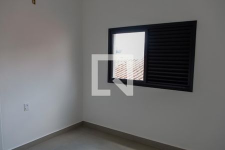 Casa à venda com 189m², 3 quartos e 7 vagas Casa à venda com 189m², 3 quartos e 7 vagasQuarto 2 - Suíte