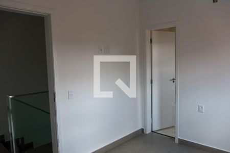 Casa à venda com 189m², 3 quartos e 7 vagas Casa à venda com 189m², 3 quartos e 7 vagasQuarto 2 - Suíte