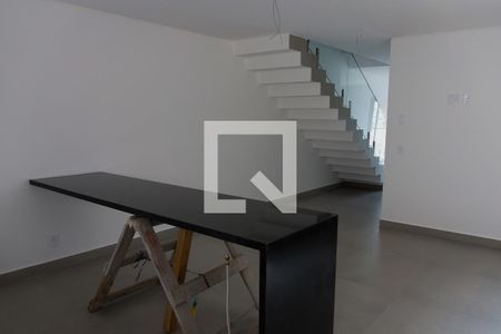 Casa à venda com 189m², 3 quartos e 7 vagas Casa à venda com 189m², 3 quartos e 7 vagascozinha