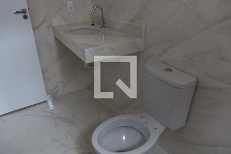 Casa à venda com 189m², 3 quartos e 7 vagas Casa à venda com 189m², 3 quartos e 7 vagasBanheiro da Suíte 1