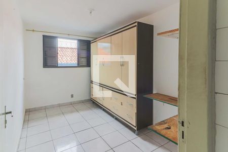 Quarto 2 de casa para alugar com 4 quartos, 130m² em Jardim Pinheiros, São Paulo