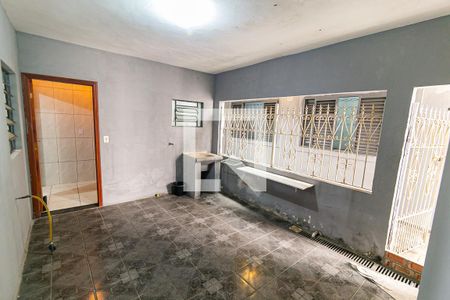 Area de serviço e entrada  de casa para alugar com 2 quartos, 60m² em Jardim Morada do Sol, Indaiatuba