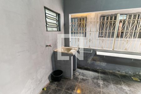 Area de serviço e entrada  de casa para alugar com 2 quartos, 60m² em Jardim Morada do Sol, Indaiatuba