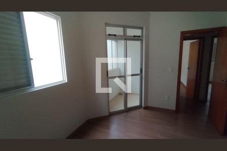 Apartamento à venda com 3 quartos, 118m² em Castelo, Belo Horizonte