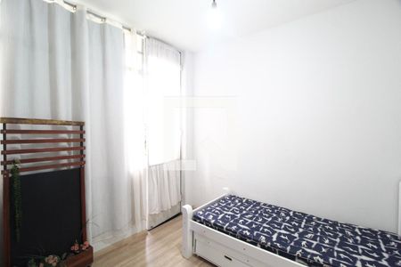 Quarto 2 de apartamento para alugar com 2 quartos, 60m² em Centro, Uberlândia