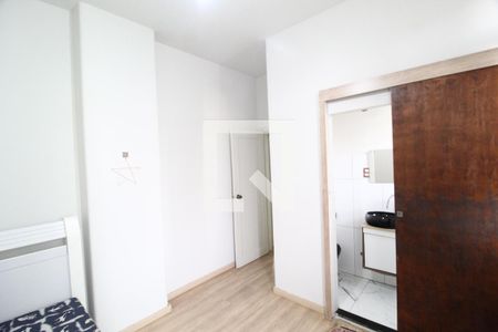 Quarto 2 de apartamento para alugar com 2 quartos, 60m² em Centro, Uberlândia