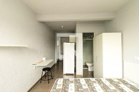 Sala/Quarto de kitnet/studio para alugar com 1 quarto, 21m² em Uberaba, Curitiba