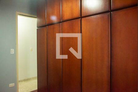 Quarto 1 de apartamento para alugar com 2 quartos, 53m² em São Judas, São Paulo