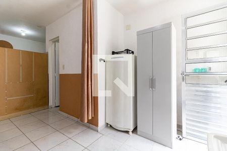 Sala/Cozinha de casa para alugar com 1 quarto, 25m² em Vila Gumercindo, São Paulo