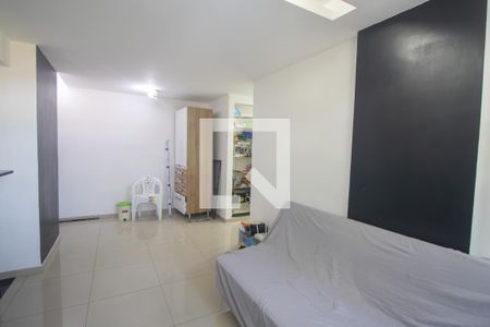 Sala de apartamento para alugar com 2 quartos, 54m² em Porto Novo, São Gonçalo