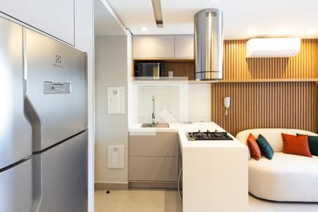 Sala/Cozinha de apartamento para alugar com 1 quarto, 32m² em Moema, São Paulo