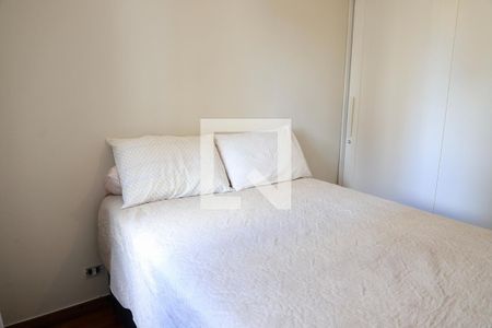 Quarto 1 de apartamento para alugar com 2 quartos, 65m² em Bosque da Saúde, São Paulo