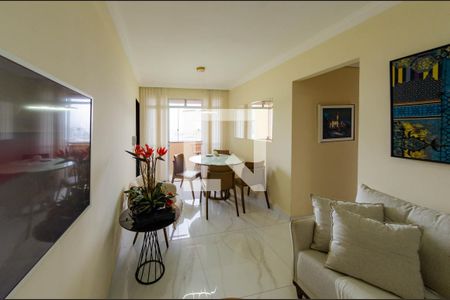 Sala de apartamento à venda com 3 quartos, 75m² em Carlos Prates, Belo Horizonte