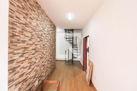 Sala de apartamento para alugar com 2 quartos, 80m² em Centro, Nilópolis