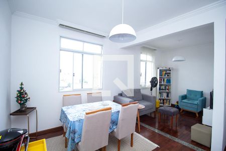 Sala de apartamento à venda com 2 quartos, 80m² em Santa Efigênia, Belo Horizonte