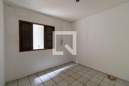 Sala/Quarto de casa para alugar com 1 quarto, 50m² em Vila Carmosina, São Paulo