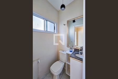 Lavabo  de casa de condomínio para alugar com 2 quartos, 102m² em Jardim Santa Maria, Jacareí