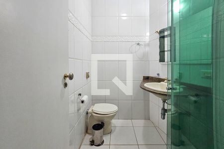 Apartamento para alugar com 295m², 4 quartos e 1 vaga Apartamento para alugar com 295m², 4 quartos e 1 vagaBanheiro