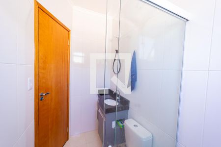 Casa de condomínio à venda com 70m², 2 quartos e 1 vaga Casa de condomínio à venda com 70m², 2 quartos e 1 vagaBanheiro do Quarto 1