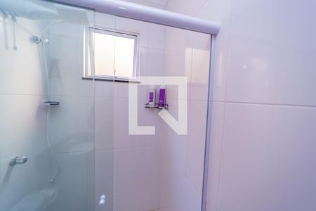 Casa de condomínio à venda com 70m², 2 quartos e 1 vaga Casa de condomínio à venda com 70m², 2 quartos e 1 vagaBanheiro do Quarto 2