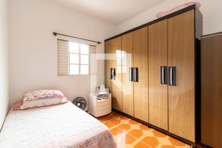 Quarto 1 de casa à venda com 4 quartos, 100m² em Vila Vitorio Mazzei, São Paulo